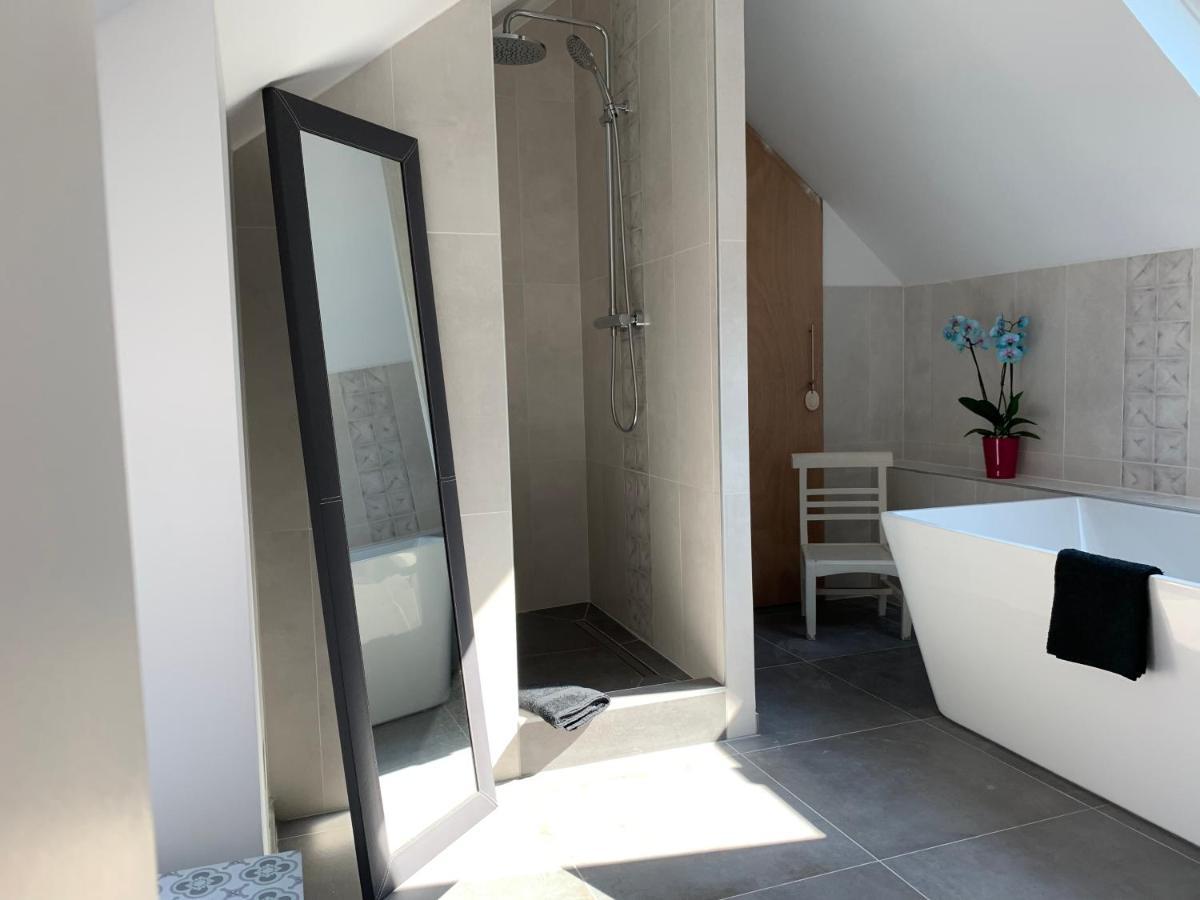Le Moulin Bleu Bed and Breakfast Saint Cyr-sous-Dourdan Eksteriør billede