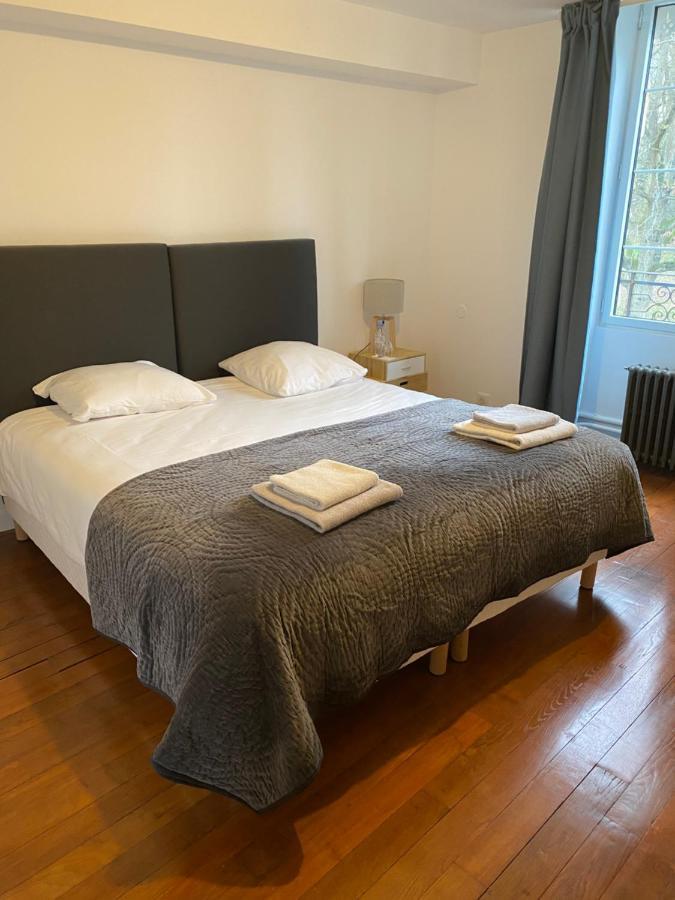 Le Moulin Bleu Bed and Breakfast Saint Cyr-sous-Dourdan Eksteriør billede
