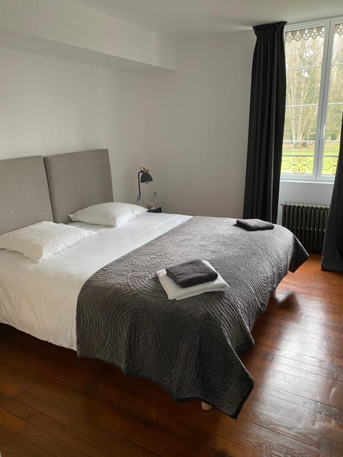 Le Moulin Bleu Bed and Breakfast Saint Cyr-sous-Dourdan Eksteriør billede